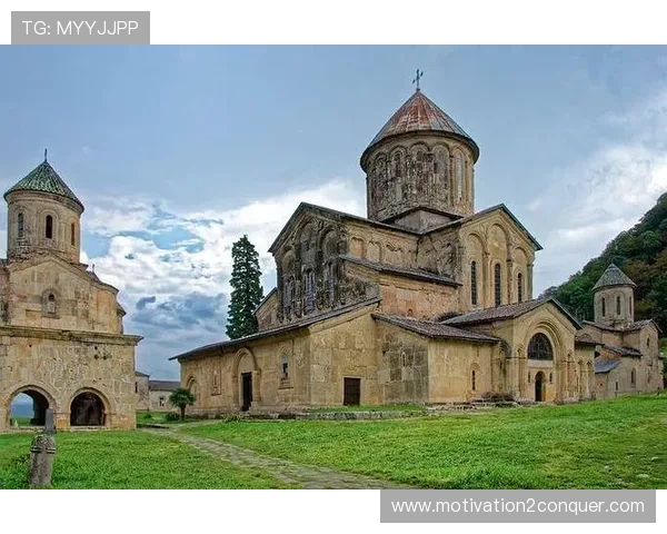 波兰历史上的黄金时代与中世纪文化繁荣的状态分析