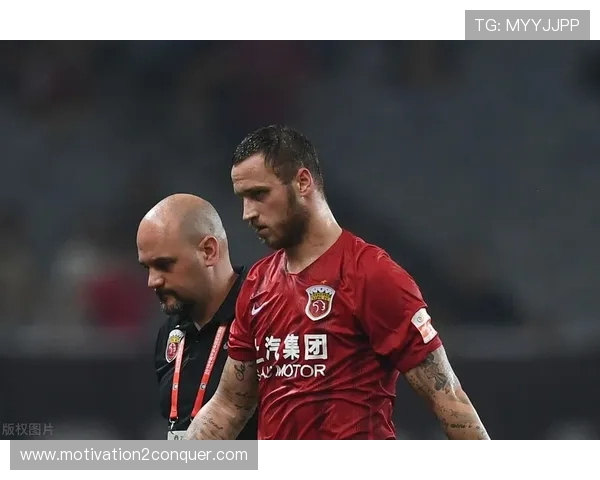 佩德里入选FIFA最佳阵容，表现稳健引发全球球迷热议