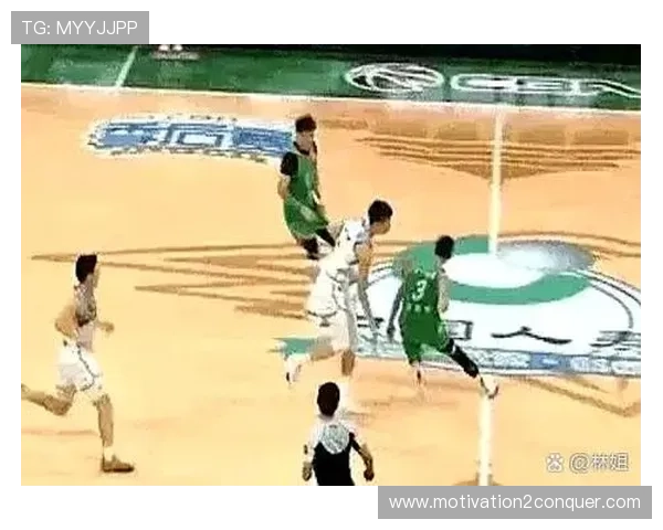 回场违例是什么规则？新手必知的篮球回场违例解析